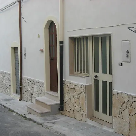 Bilocale Centro Apartman *